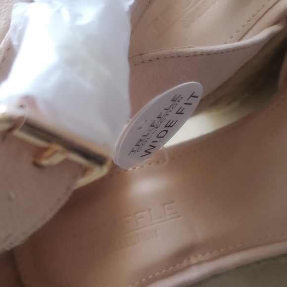 Soft pink wide fit heeled espadrille wedges - Picture 4 of 6